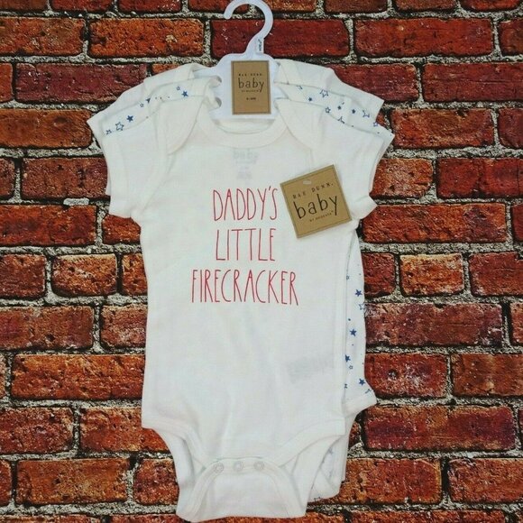 💰3/$25  NWT Rae Dunn Baby Bodysuit 3-Pack 6-9 Months 4th of July - Picture 2 of 10